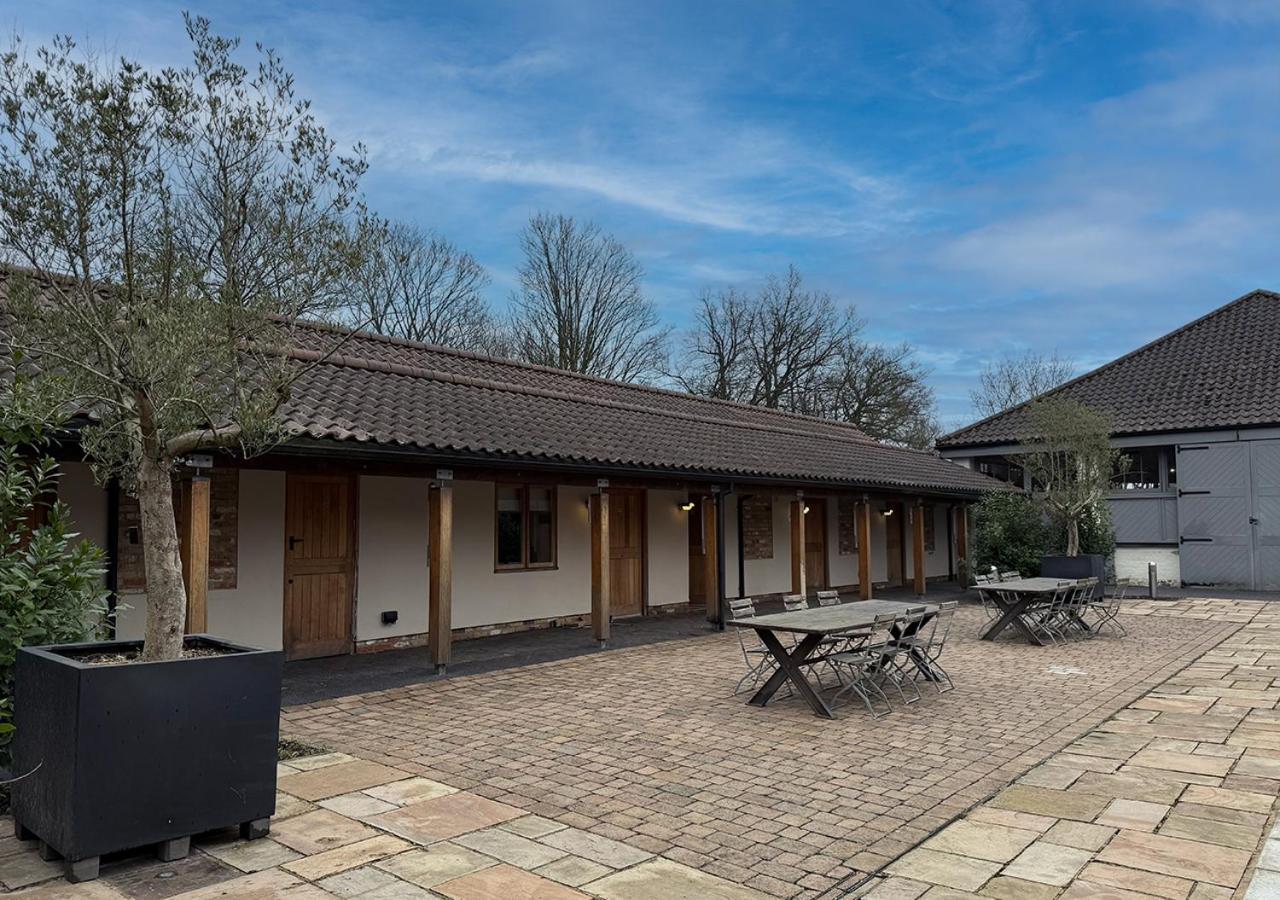 The Ridings At Theobalds Park Hotel Goff's Oak Kültér fotó